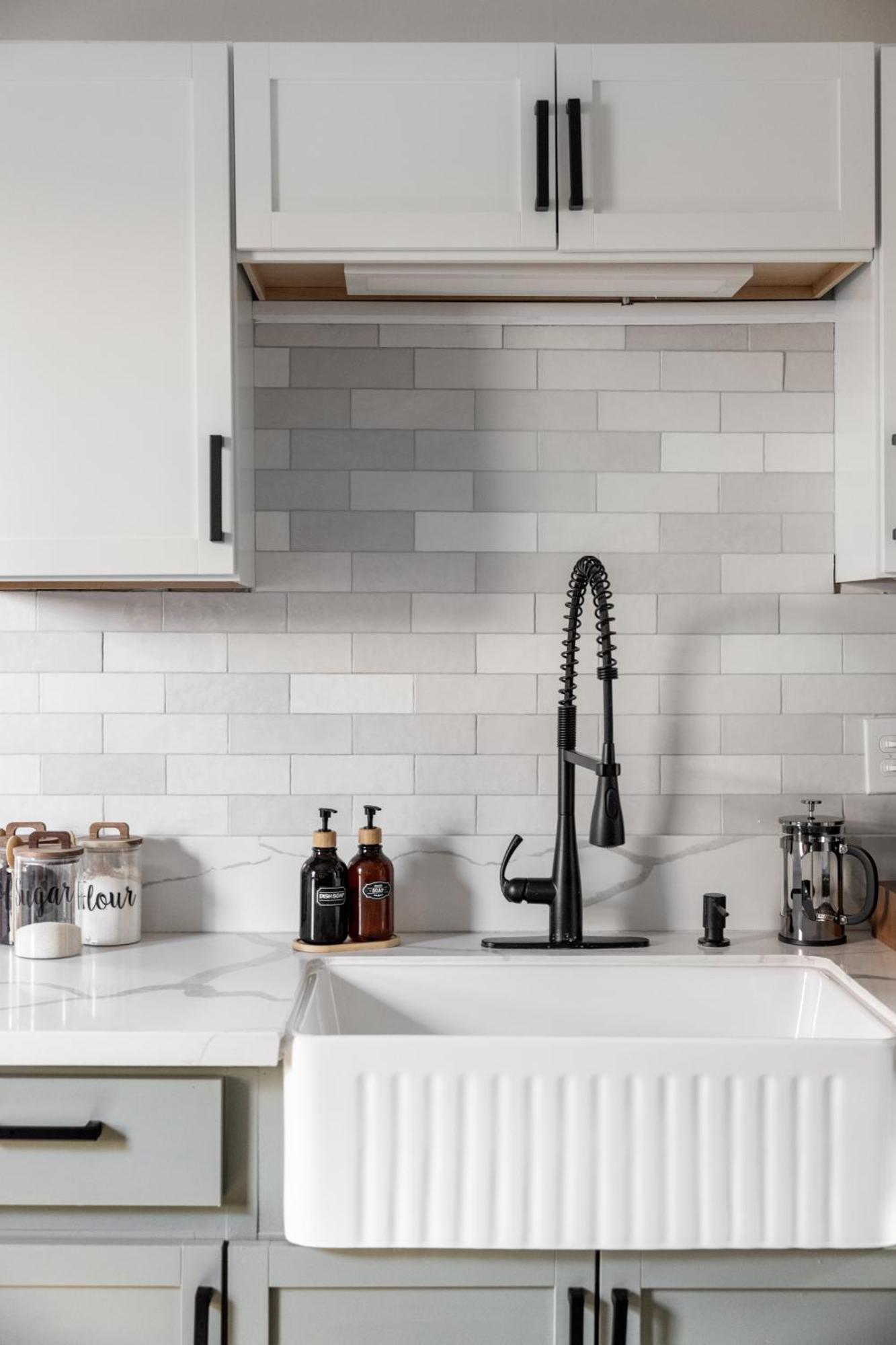 Mid-Century Modern Retreat In Little Italy Apartment Cleveland Exterior photo
